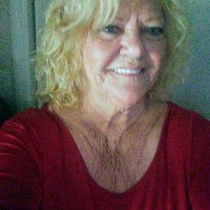 Meet your Posher, Joanie